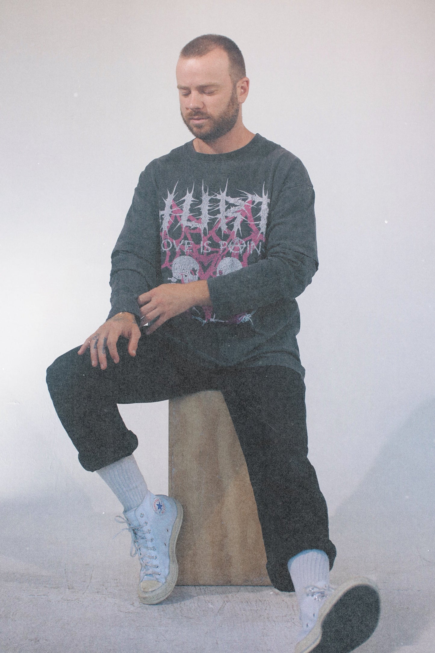 HURTLIP Faux-Layered Faded Long Sleeve